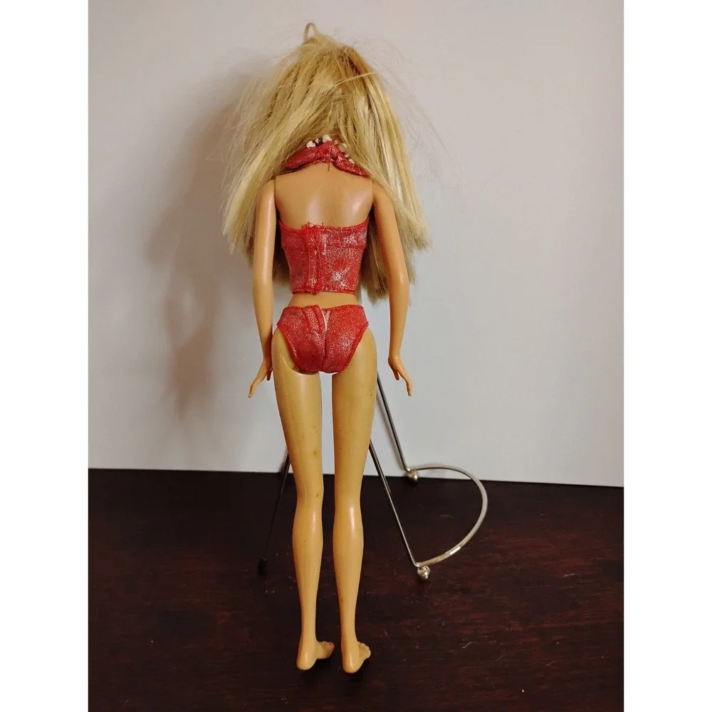 2005 Vintage Mattel Barbie Beach Fun Doll With Original Cloths